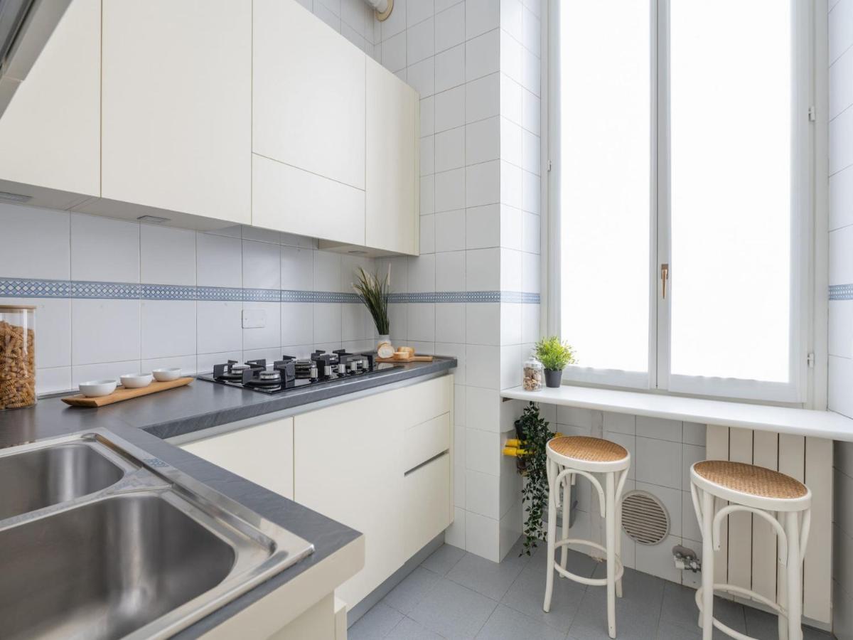 The Best Rent - Gorgeous Two-Bedroom Apartment In Porta Nuova District มิลาน ภายนอก รูปภาพ
